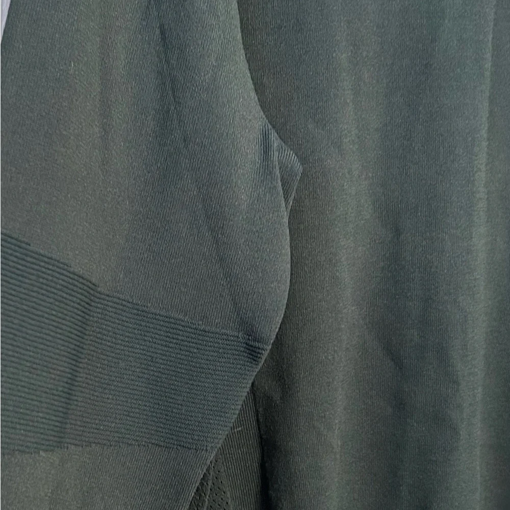 NWOT BRADY Men’s V-Neck Sweater- Teal/ Size Large